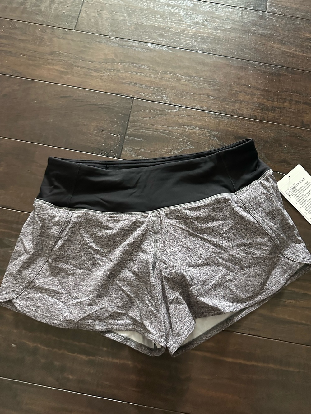 NWT Run Times LR Short 4" *Lined Heathered Grey/Black Size 6